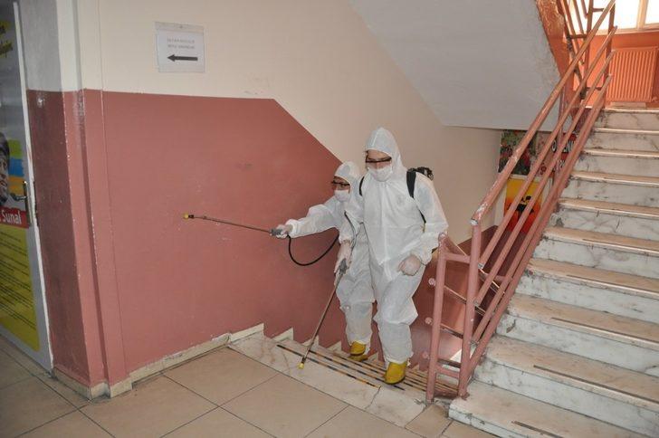 Cizre’de okullar YKS öncesi dezenfekte edildi G4