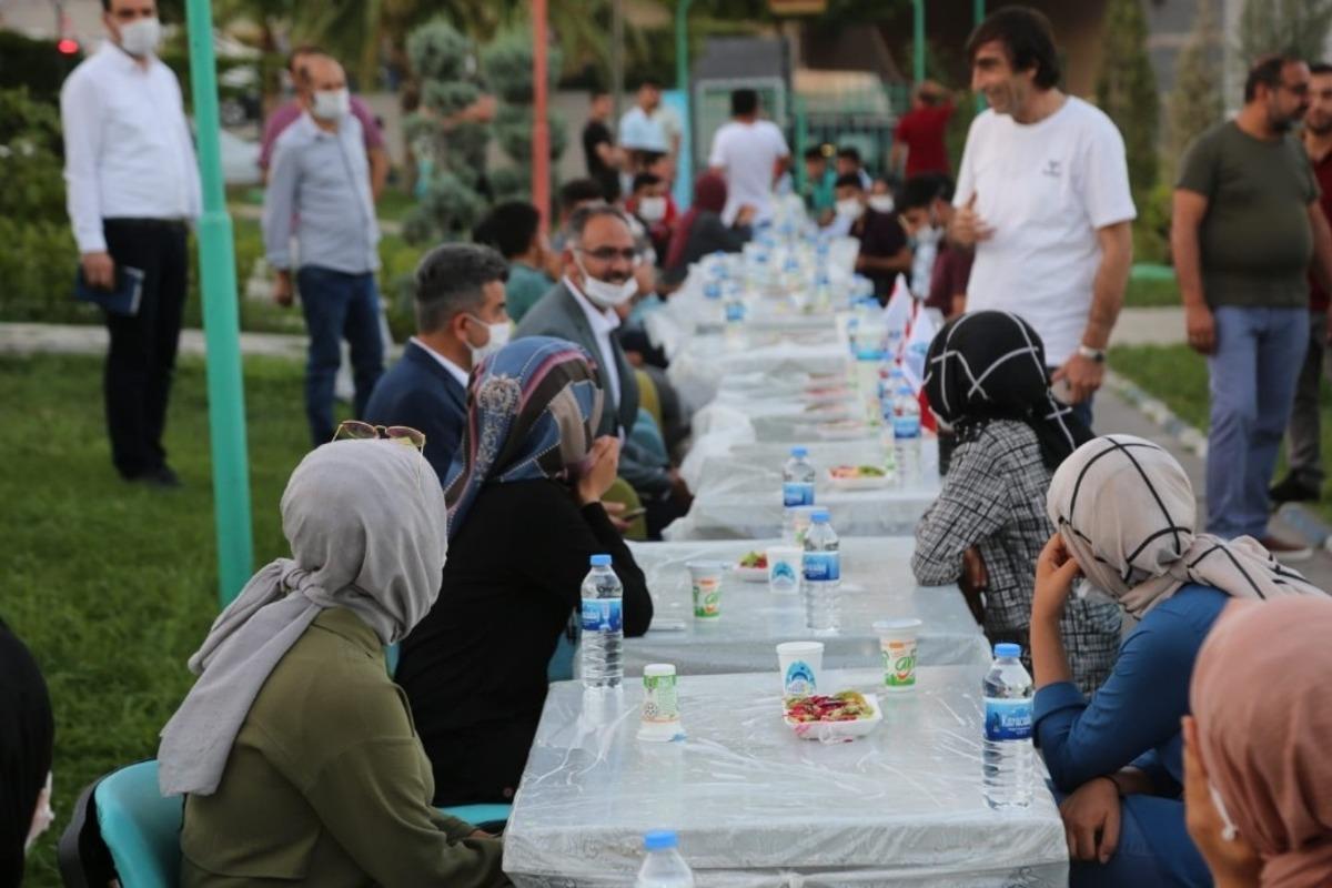 Kuş sınava girecek gen&ccedil;lerle buluştu