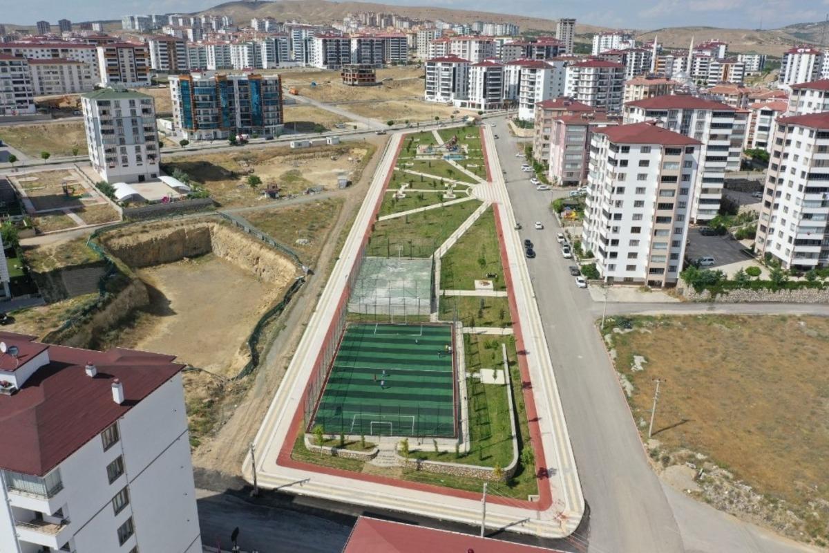 Elazığ&rsquo;a 20 yeni mahalle parkı