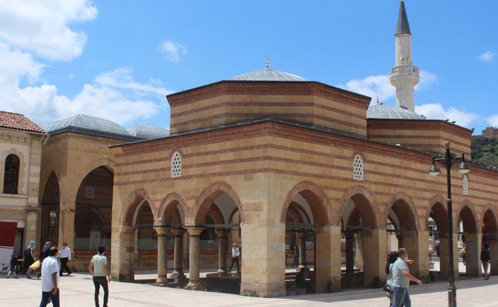 Nasrullah Camii'ndeki restorasyonla ilgili iddialara yanıt geldi G4