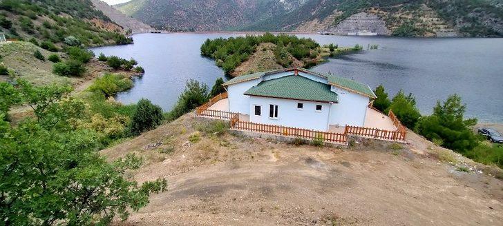 Turizm amaçlı kurulan tesis çürümeye terk edildi G2