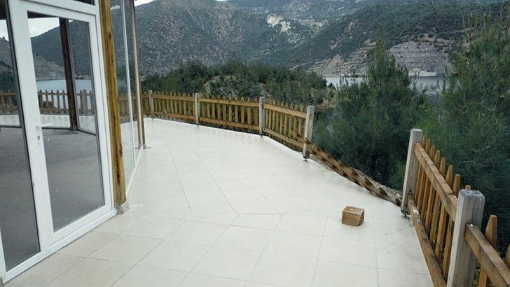 Turizm amaçlı kurulan tesis çürümeye terk edildi G4