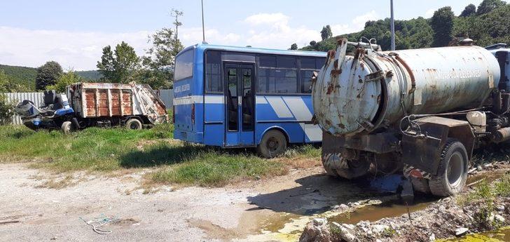 Ekonomik ömrünü dolduran araçlar ihaleyle satıldı G2
