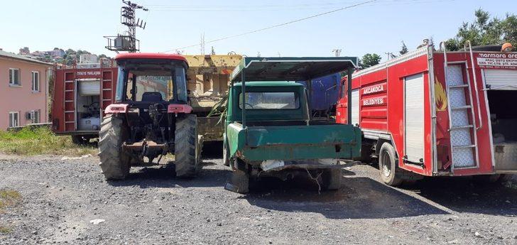 Ekonomik ömrünü dolduran araçlar ihaleyle satıldı G4