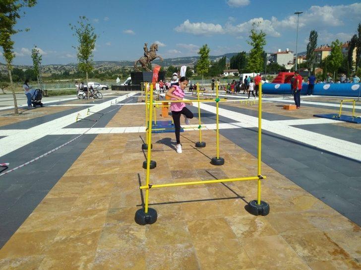 Selendili çocuklar spor şöleninde coştu G3