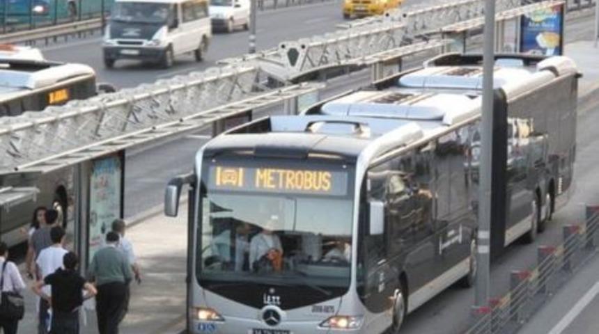 İstanbul&rsquo;da vapurdan sonra metro ve otob&uuml;s &uuml;cretleri de d&uuml;şecek mi?