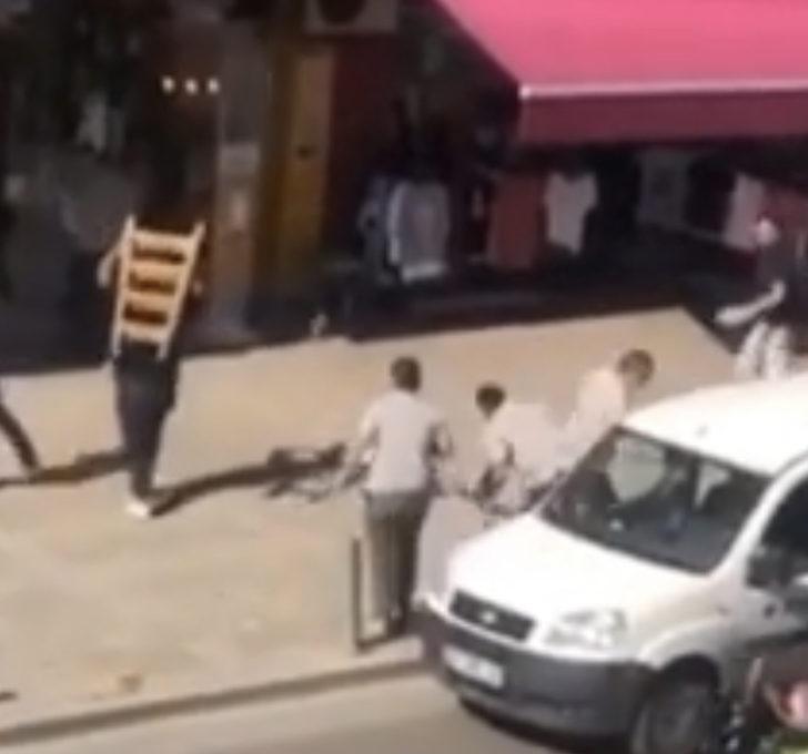 İzmir Buca'da 2 grup arasında çekiçli sopalı kavga G3