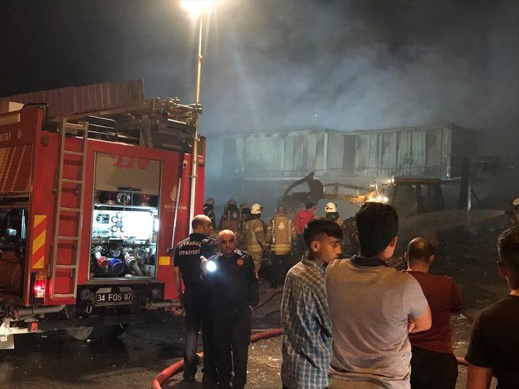 İstanbul'da katı atık merkezinde yangın G3