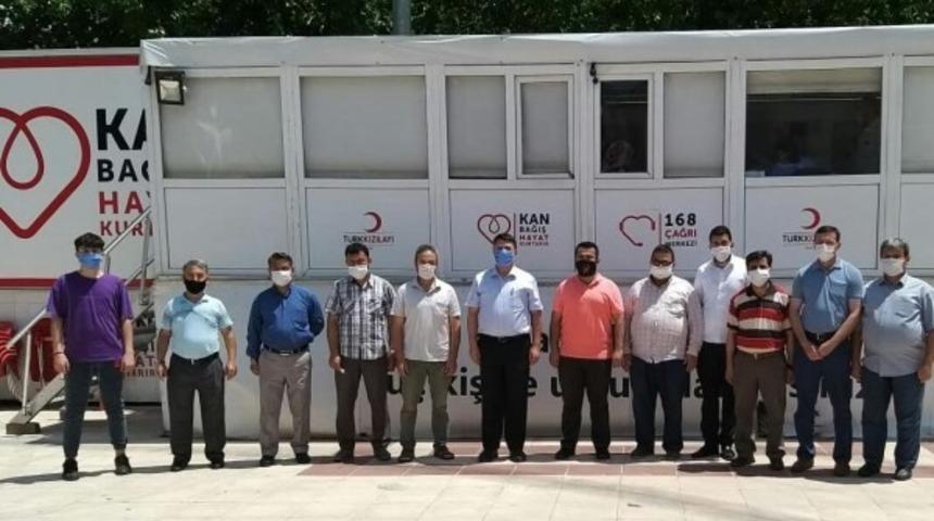 Karacasu M&uuml;ft&uuml;l&uuml;ğ&uuml;&rsquo;nden kan bağışı