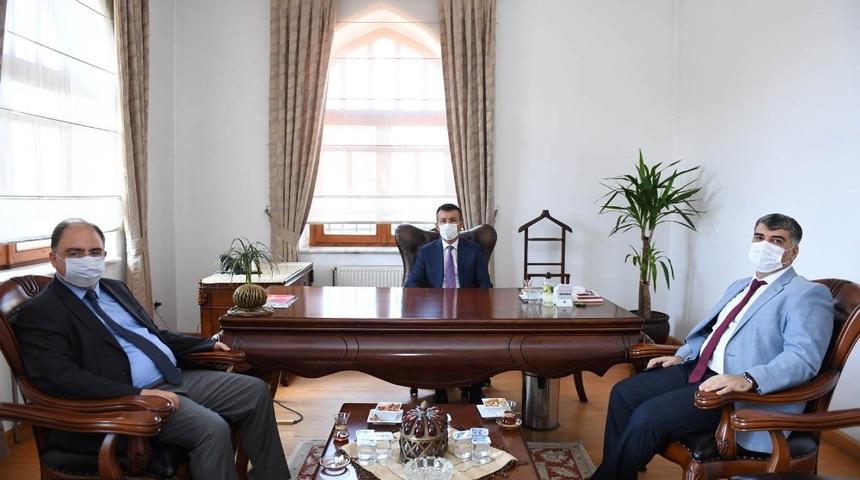 Ankara İl Sağlık M&uuml;d&uuml;r&uuml; G&uuml;l&uuml;m&rsquo;den Başkan Balcı&rsquo;ya ziyaret