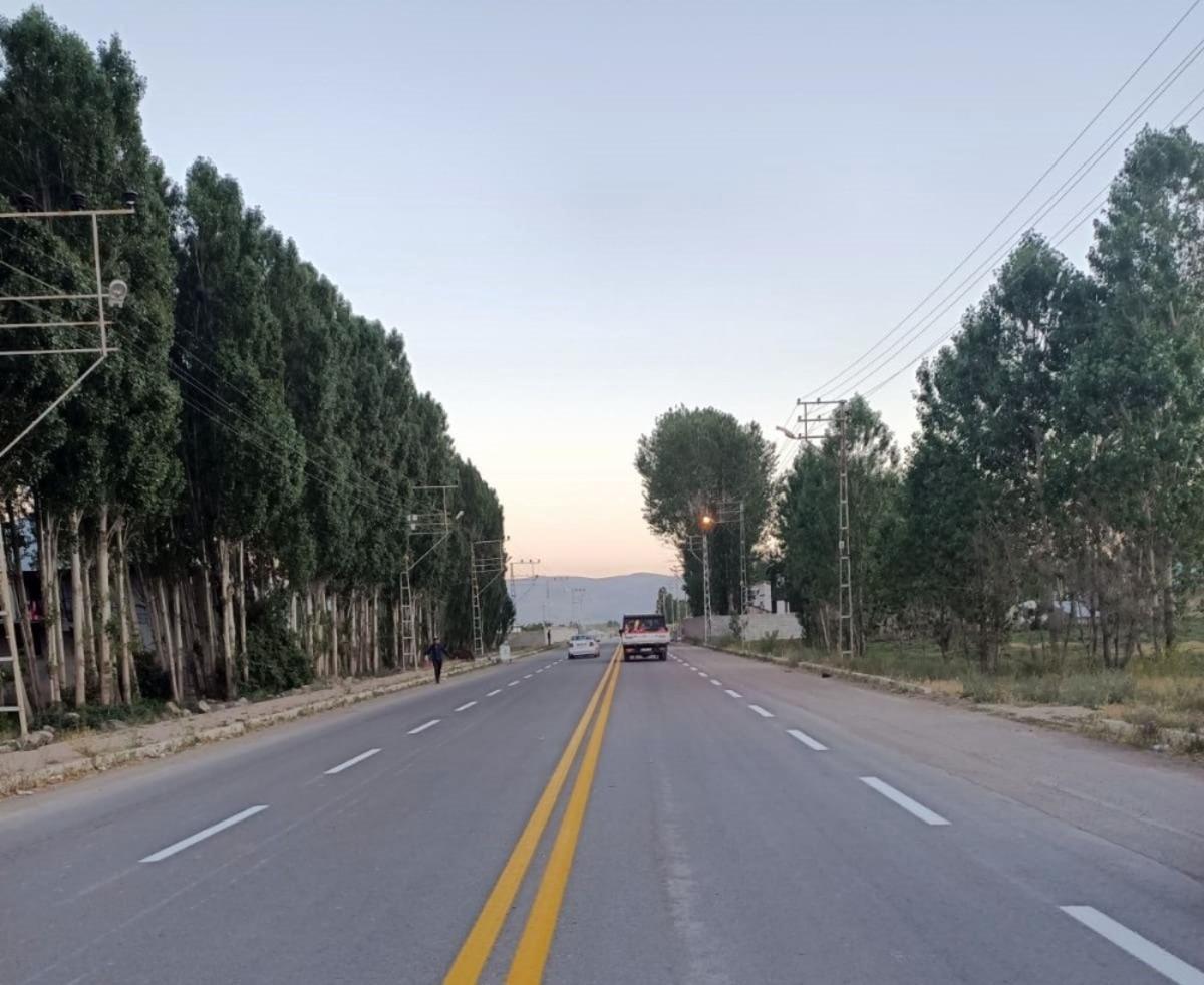 Muradiye&rsquo;de yol &ccedil;izgileri yenilendi