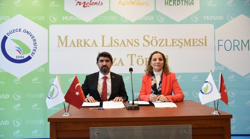 Düzce Üniversitesi girişimcilik alanında yine bir ilke imza attı