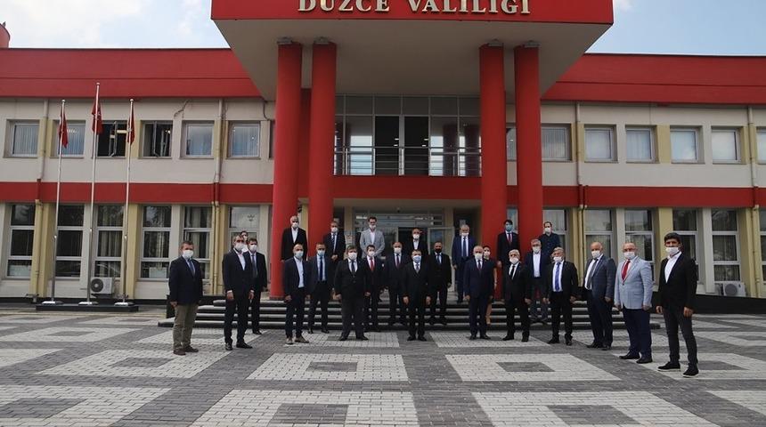 DTSO heyetinden Vali Atay’a hayırlı olsun ziyareti