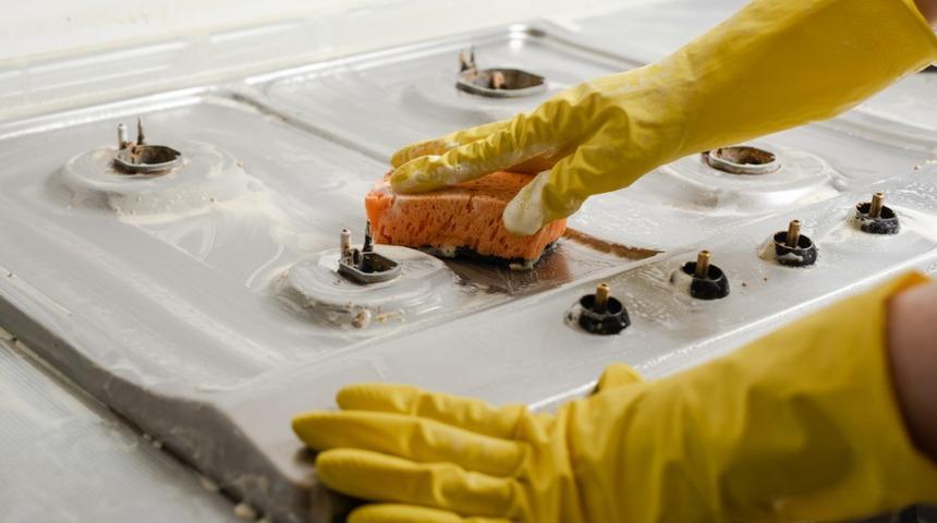 Diş macununun bu kullanım alanına çok şaşıracaksınız! O eşyayı ilk günkü parlaklığına kavuşturuyor...