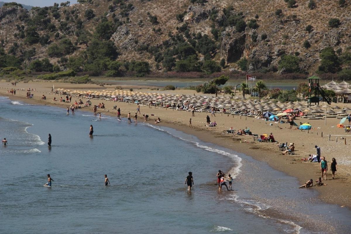 Muğla&rsquo;da sahiller hareketlendi