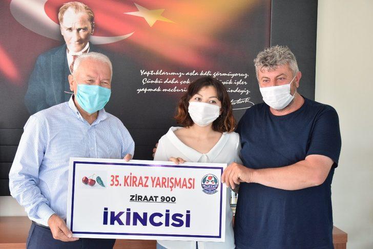 Dereceye giren kiraz üreticileri ödüllerini aldı G3