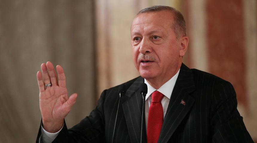 Cumhurbaşkanı Erdoğan cuma namazını Kerem Aydınlar Camii'nde kıldı