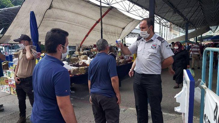 Kısıtlama öncesi halk pazarındaki yoğunluğun az olması şaşırttı G4