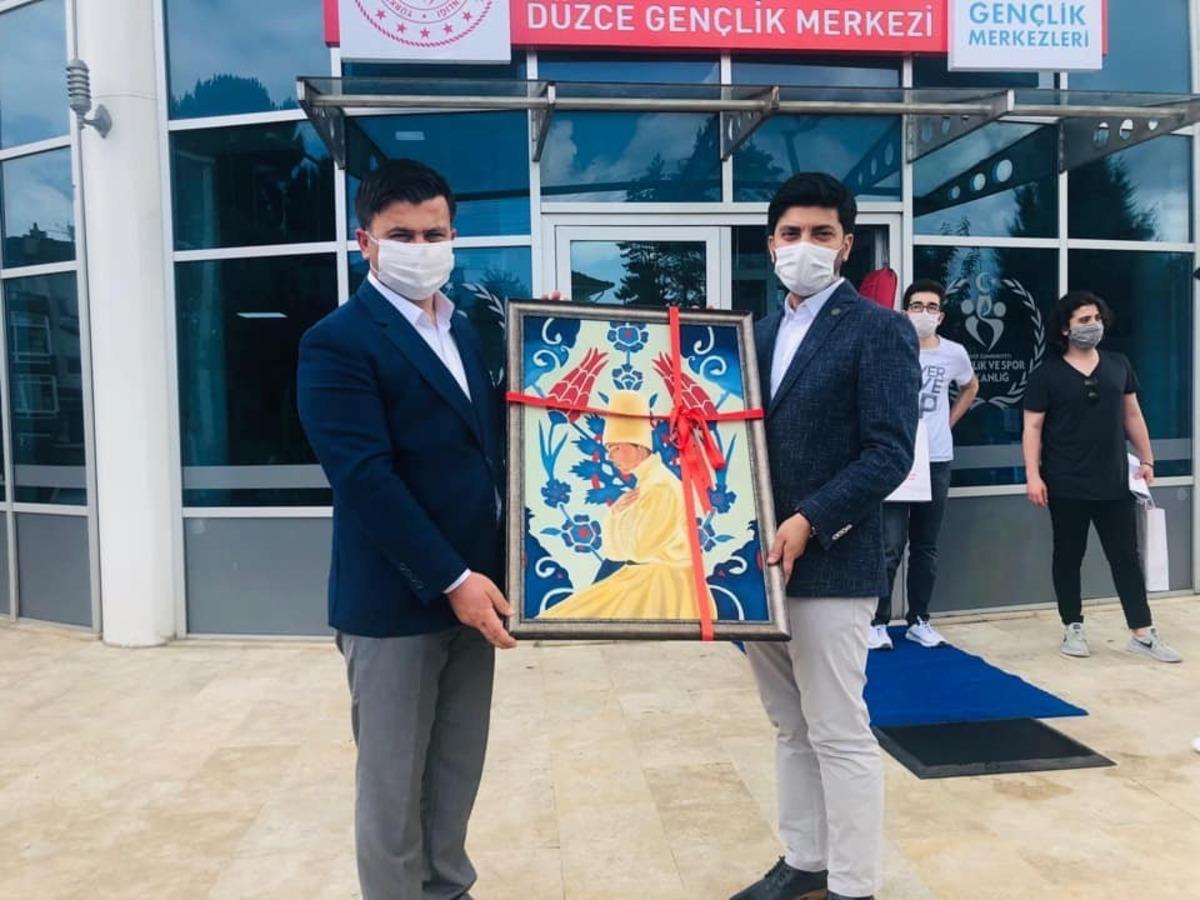 Gen&ccedil;lik Hizmetleri Genel M&uuml;d&uuml;r&uuml;, YKS&rsquo;ye hazırlanan gen&ccedil;leri ziyaret etti