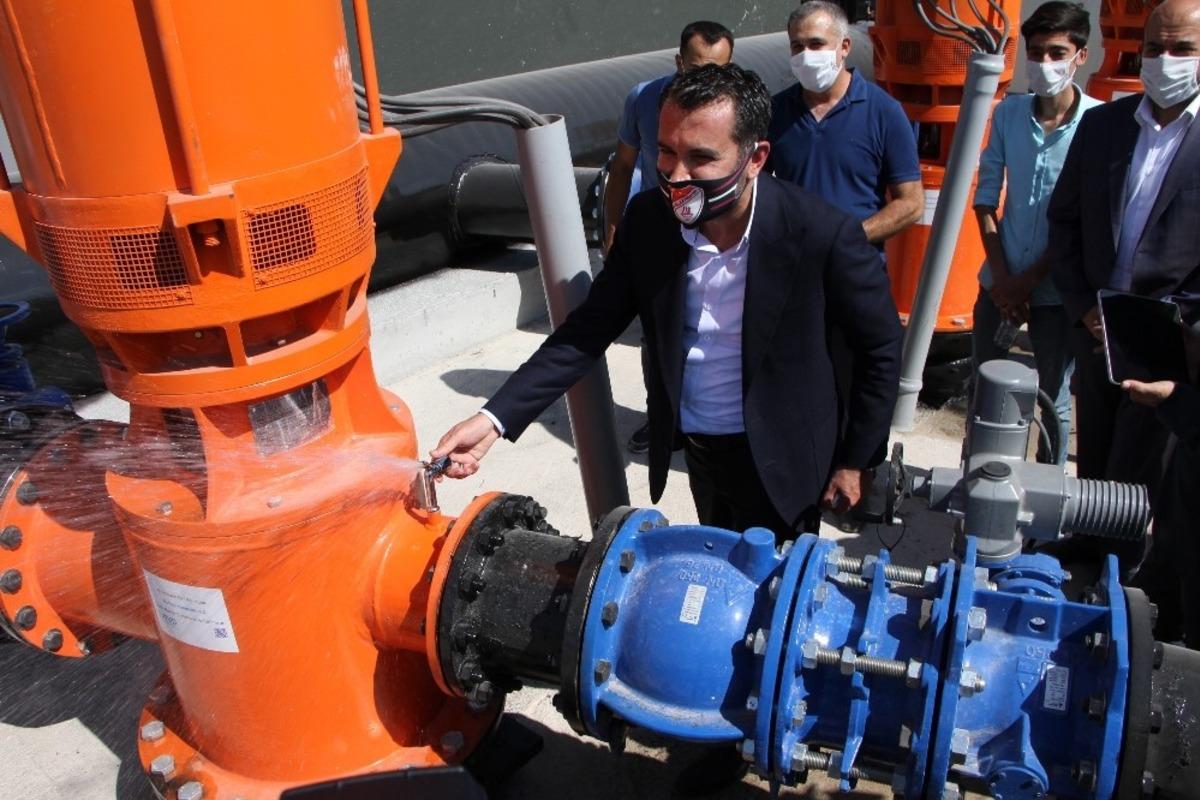 Elazığ&rsquo;ın yıllardır s&uuml;ren sorunu &ccedil;&ouml;z&uuml;ld&uuml;, kent  i&ccedil;me suyuna kavuştu