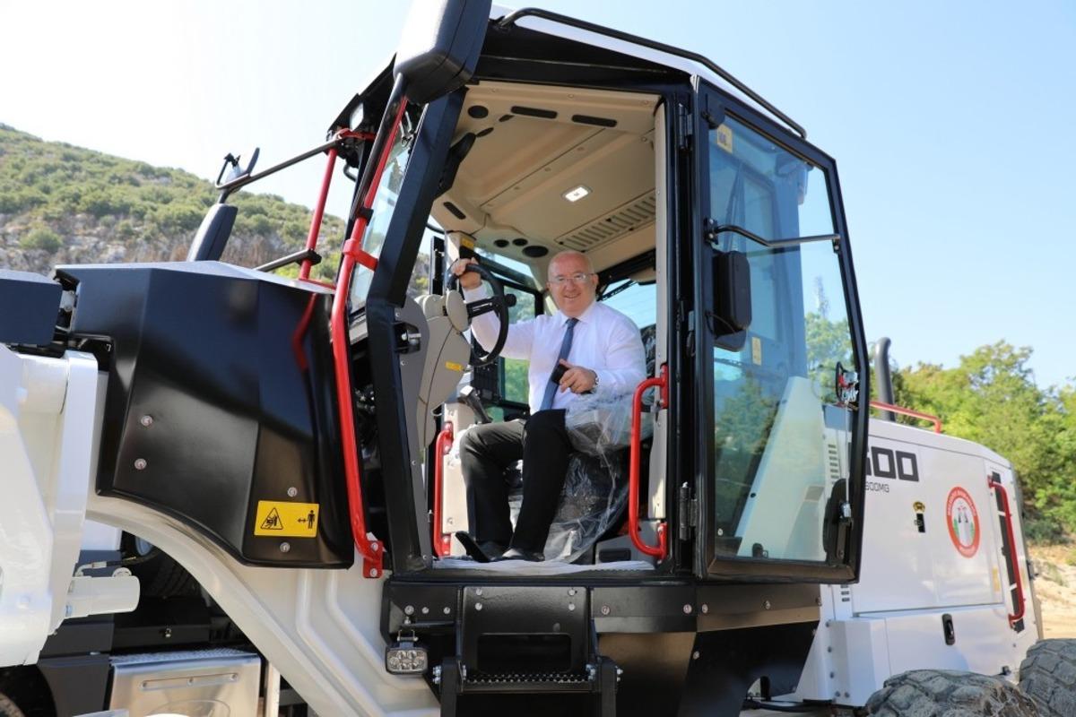 Menteşe Belediyesi ara&ccedil; filosunu g&uuml;&ccedil;lendiriyor