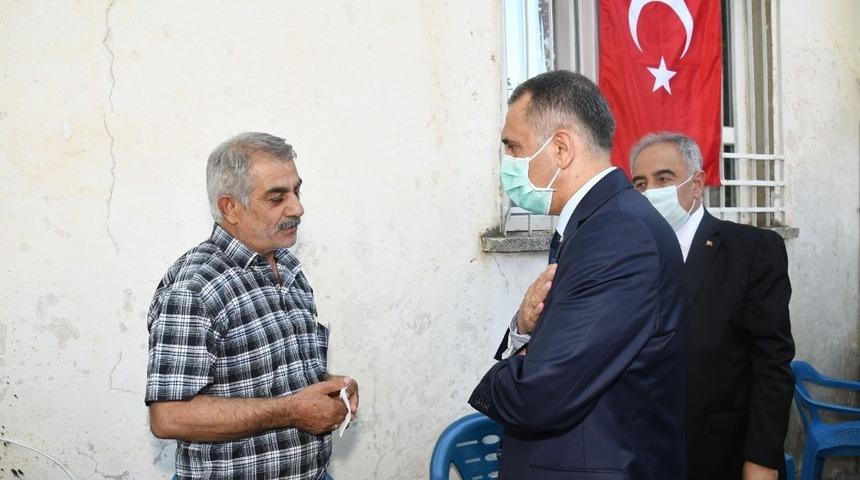 Vali Mahmut &Ccedil;uhadar, şehidin baba ocağında