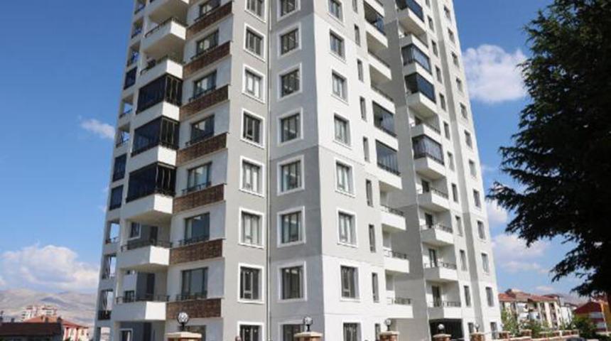 Niğde'de acı haber! 9'uncu katın balkonundan düşen usta hayatını kaybetti