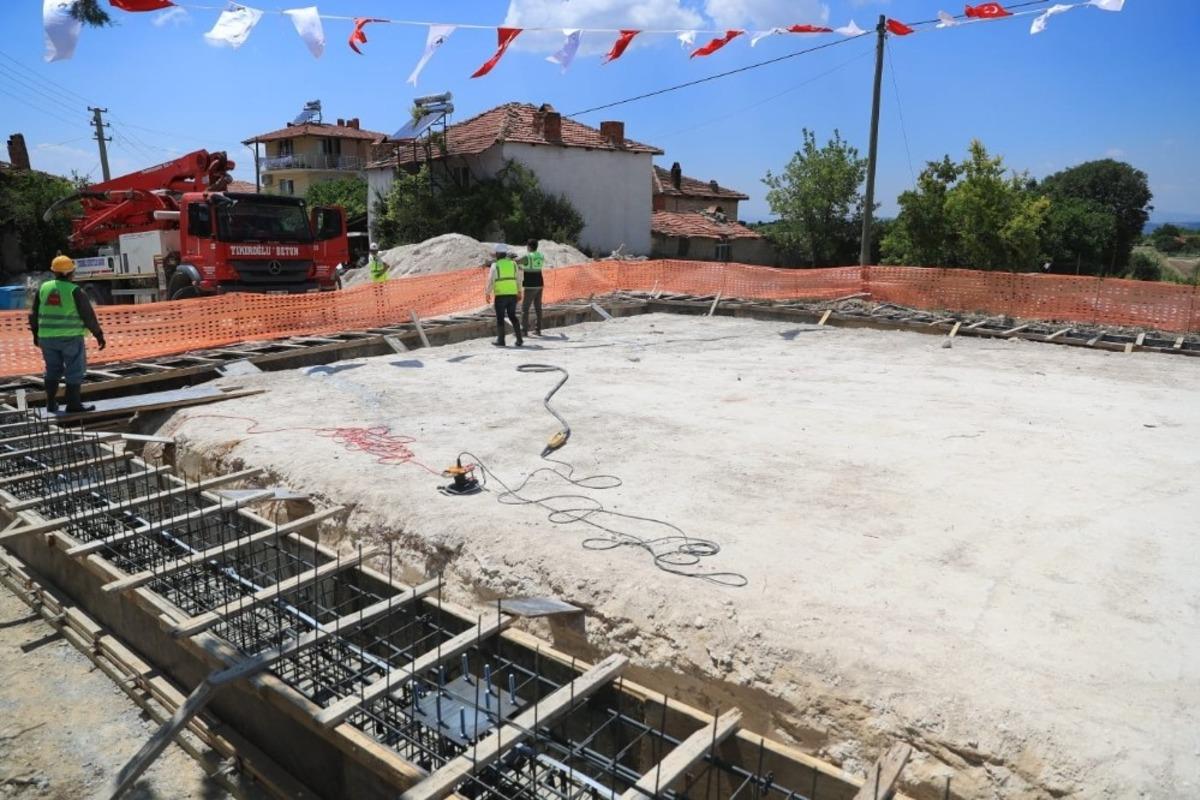 Yıl sonuna kadar 6 mahallede 6 kapalı pazar yeri yapılacak