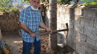 Fide dikmek istediği bahçesinde 'el bombası' buldu