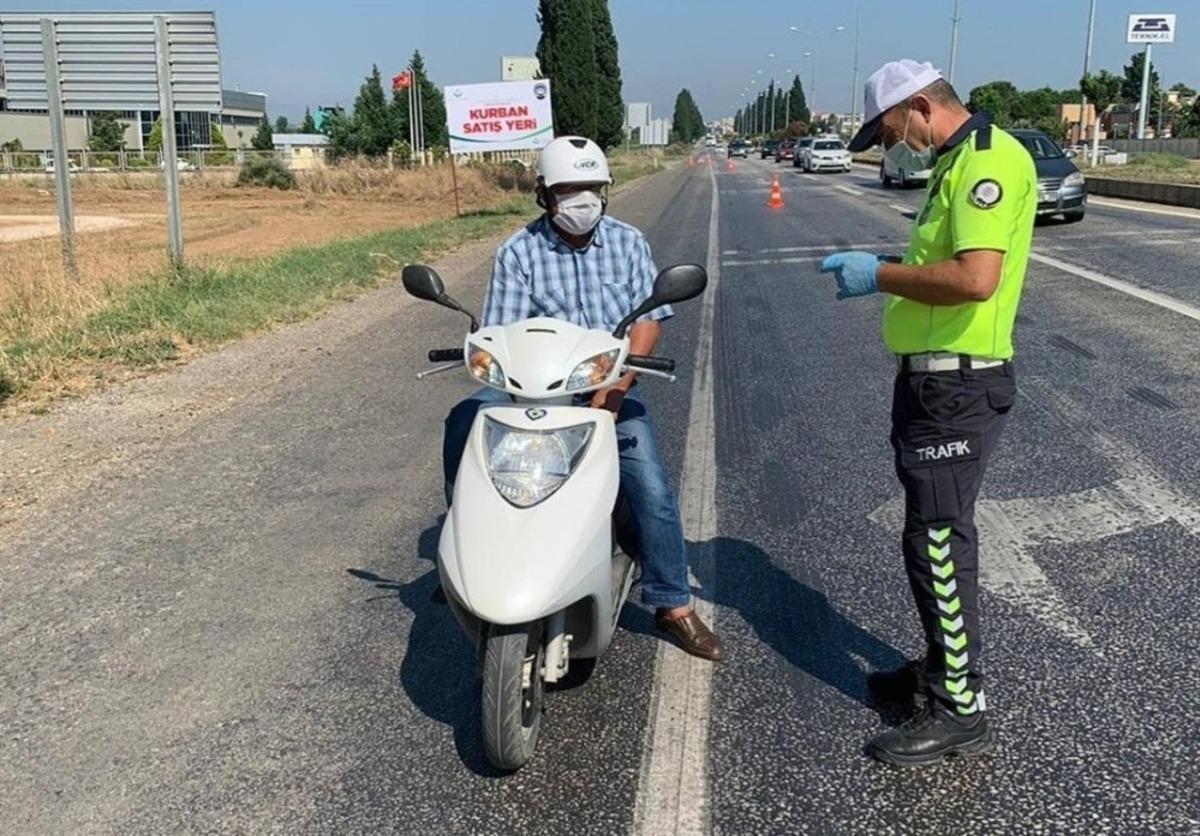 İzmir&rsquo;de drone destekli motosiklet denetimi