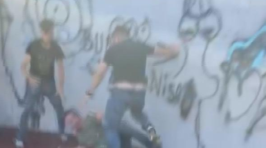 Sokak ortasında şiddet uygulayıp, sosyal medyada yayınladılar