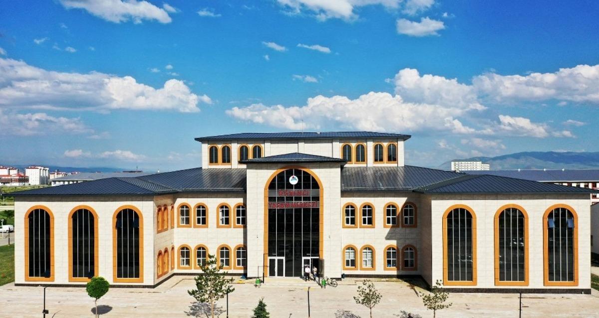 Ağrı İbrahim &Ccedil;e&ccedil;en &Uuml;niversitesi&rsquo;ne engelsiz erişim &ouml;d&uuml;l&uuml;