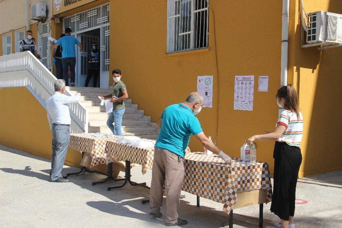 Şanlıurfa&rsquo;da YKS heyecanı başladı