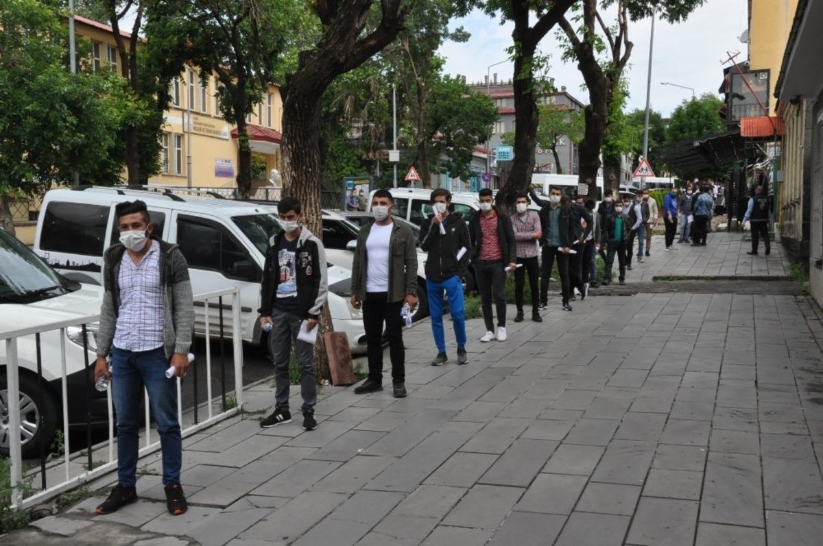 Kars&rsquo;ta YKS heyecanı başladı
