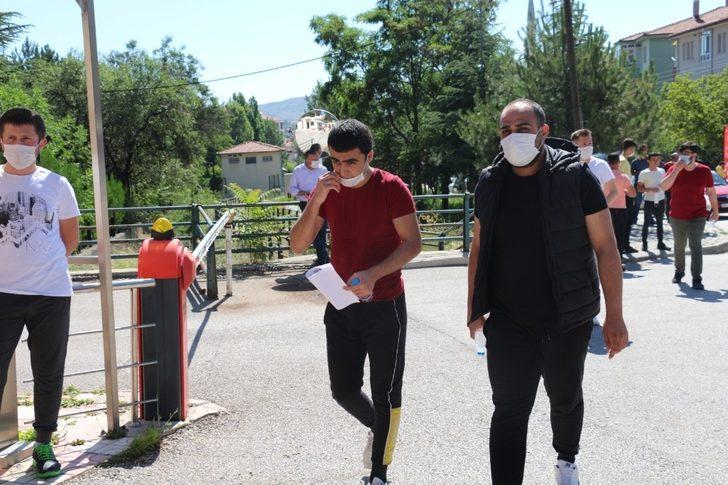 Çankırı’da maskeli YKS heyecanı G3