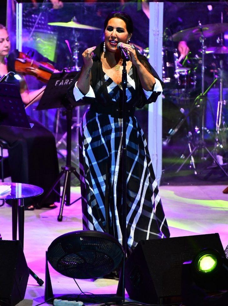 Nükhet Duru İzmirliler için söyledi G5