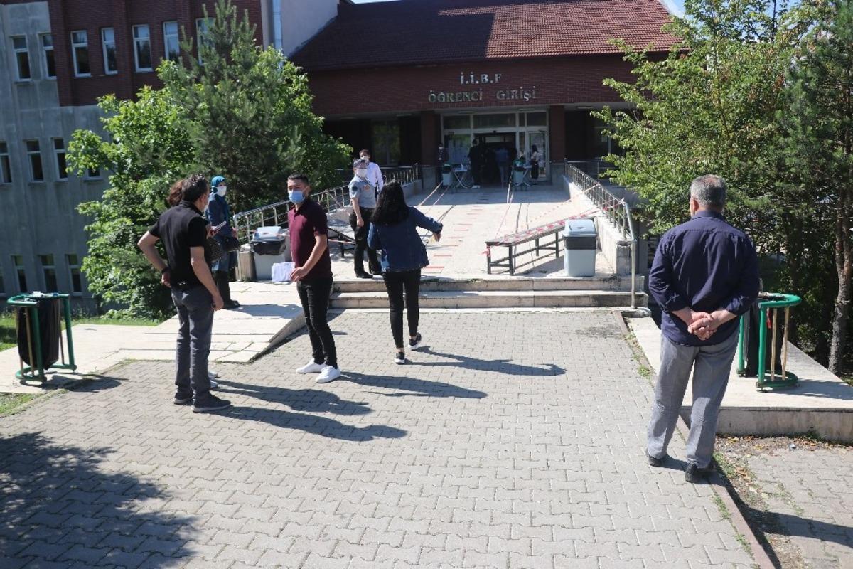 Bolu&rsquo;da, &ouml;ğrencilerin YKS heyecanı