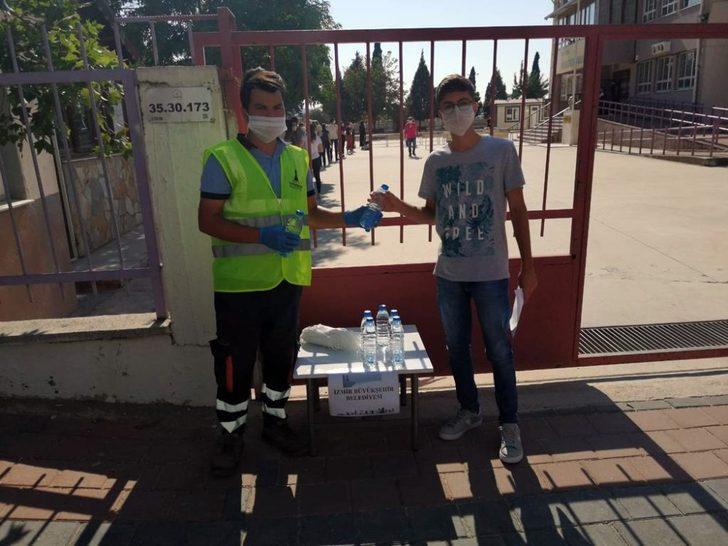 YKS’de ter dökecek öğrencilere su ve maske desteği G2