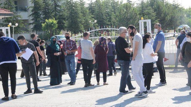 Kimlik belgesi olmayan öğrenci sınava alınmadı