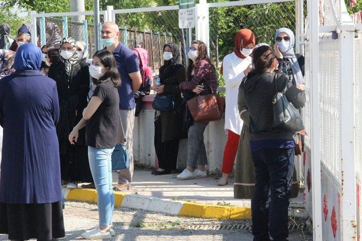 Kimlik belgesi olmayan öğrenci sınava alınmadı G3