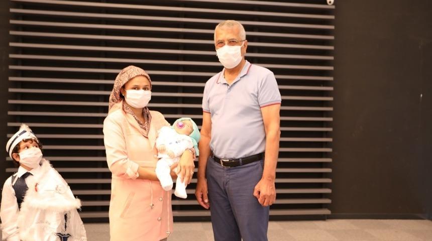 Mezitli&rsquo;de iyilik hareketi 15 &ccedil;ocuğun &uuml;cretsiz s&uuml;nnet olmasını sağladı