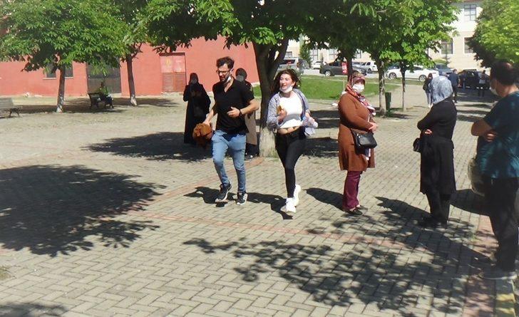 YKS sınavına son 30 saniyede yetişti G1