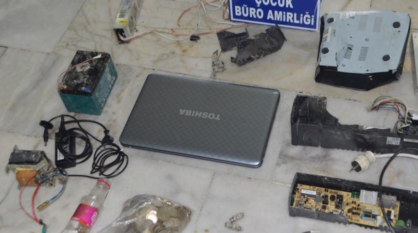 &Ccedil;aldığı paraları b&uuml;t&uuml;nletmek isterken yakalandı