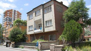 Kayseri'de 3 katlı apartman karantinaya alındı