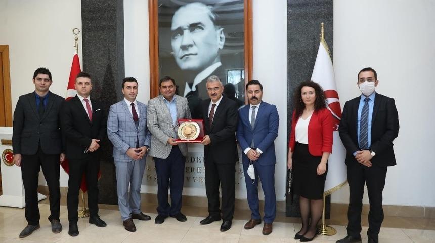 İl G&ouml;&ccedil; İdaresi M&uuml;d&uuml;rl&uuml;ğ&uuml;nden Vali Ayyıldız&rsquo;a hayırlı olsun ziyareti