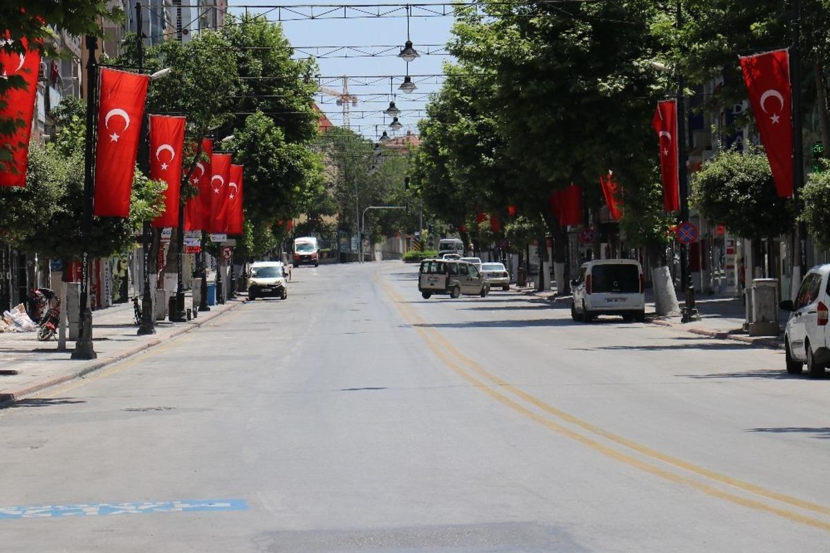 Malatya&rsquo;da sokağa &ccedil;ıkma kısıtlamasına uyuldu