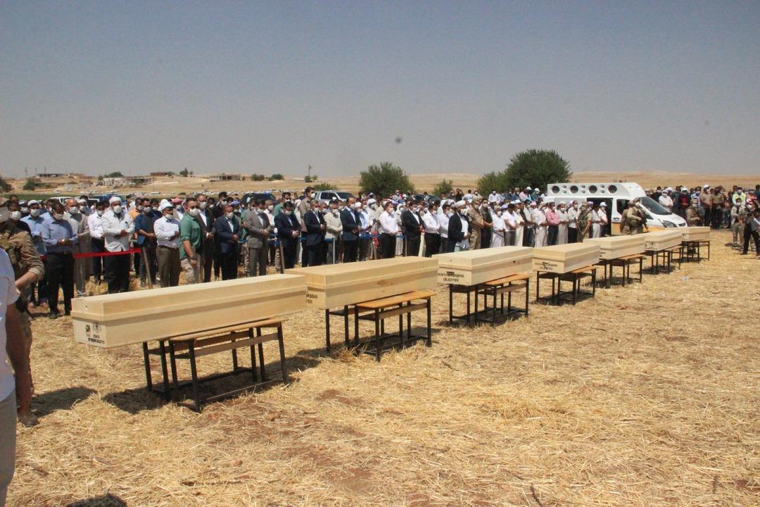 Konya'daki kazada &ouml;len 7 kişi Şanlıurfa'da defnedildi