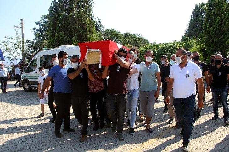 Terhisine bir gün kala kazada yaşamını yitiren asteğmen Taylan Ekerel toprağa verildi G5