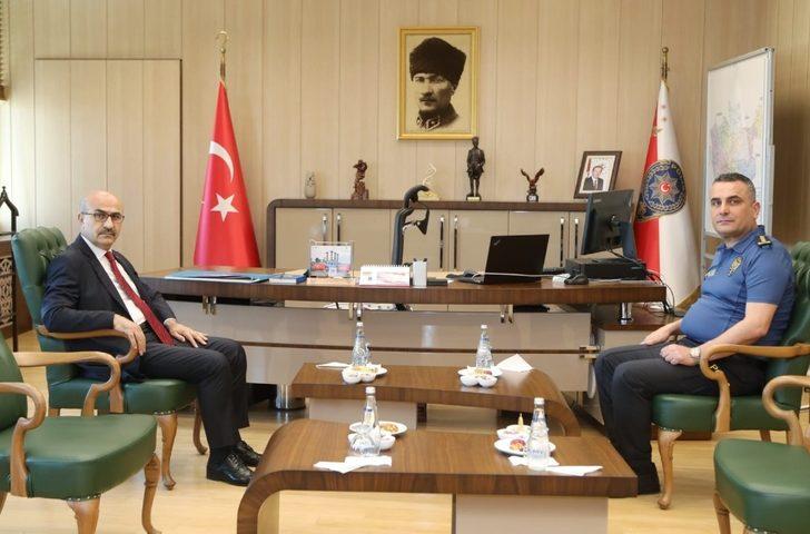 Mardin Valisi Demirtaş’tan İl Emniyet Müdürlüğüne ziyaret G4