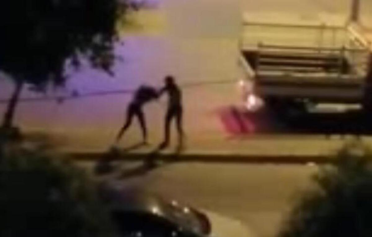 G&ouml;r&uuml;nt&uuml;ler b&uuml;y&uuml;k tepki &ccedil;ekmişti! 16 yaşındaki kız arkadaşını darp eden ş&uuml;pheli yakalandı